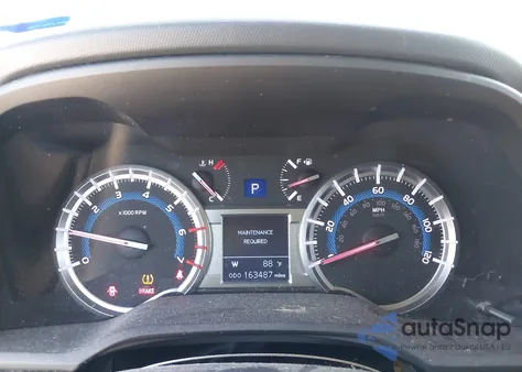 2018 Toyota 4Runner Limited z USA, uszkodzony, nr VIN JTEBU5JR8J5541160